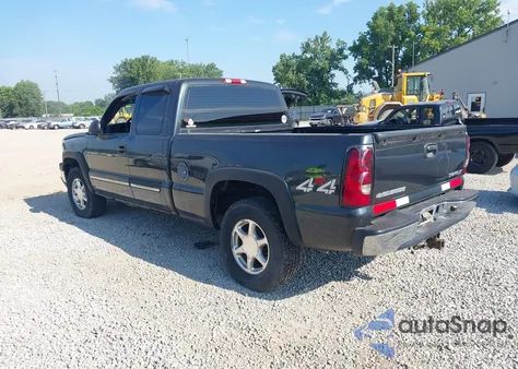 2004 Chevrolet Silverado 1500 Ls z USA, uszkodzony, nr VIN 2GCEK19T641294906